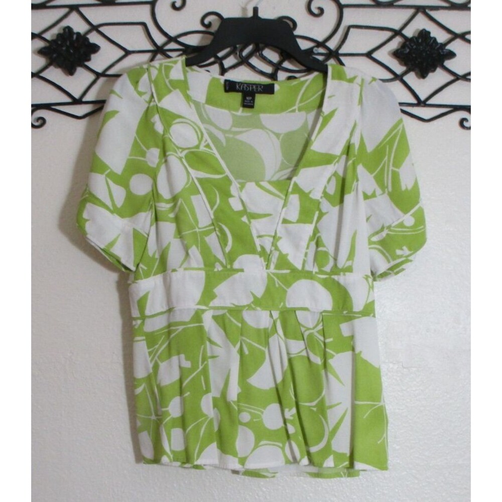 Kasper Women's Top Size 10P Short Sleeve Multicolored Floral V Neck